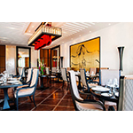Le restaurant Villa Diyafa allie cuisine européenne, spécialités locales et saveurs orientales. Ouve...